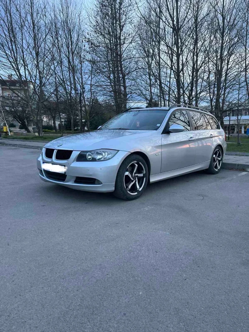 BMW 320 320I ГАЗ, НАВИ, ПАНО.., снимка 2 - Автомобили и джипове - 47606070