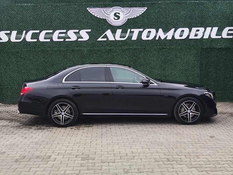 Mercedes-Benz E 300 EQ* PLUGIN* PODGREV* CAMERA* LINEASIST* LIZING, снимка 3 - Автомобили и джипове - 49471421