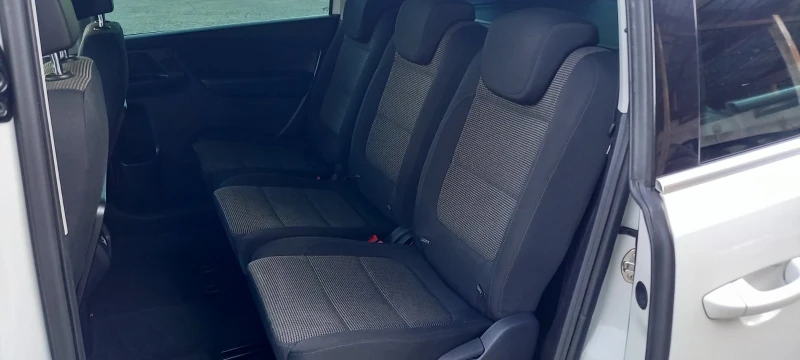 VW Sharan 2.0TDI/170к.с./Автомат/Швейцария, снимка 12 - Автомобили и джипове - 51439784