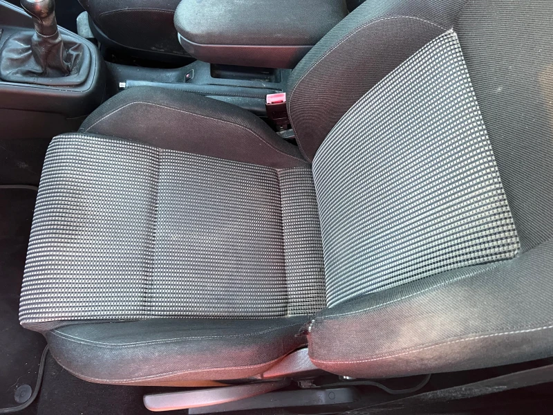 VW Golf 2.0TURBO FACELIFT/210кс/XENON/KLIMATRONIK/UNIKAT, снимка 11 - Автомобили и джипове - 51871143