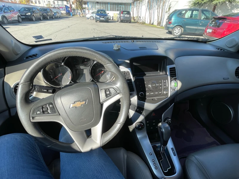 Chevrolet Cruze LT УЧЕБЕН + ГАЗ, снимка 7 - Автомобили и джипове - 52450223