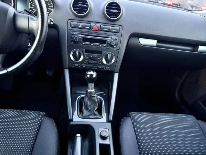 Audi A3 2.0 6-скорости, снимка 11 - Автомобили и джипове - 52431474