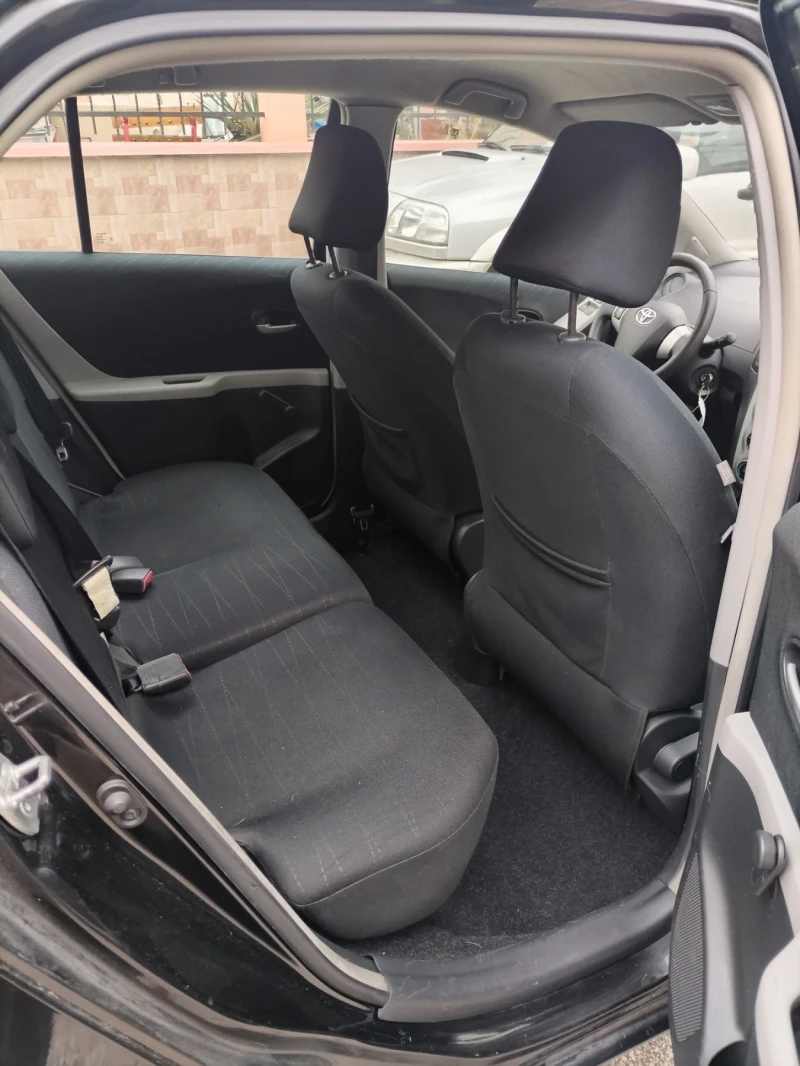 Toyota Yaris 1.4 D4D, снимка 16 - Автомобили и джипове - 52477284