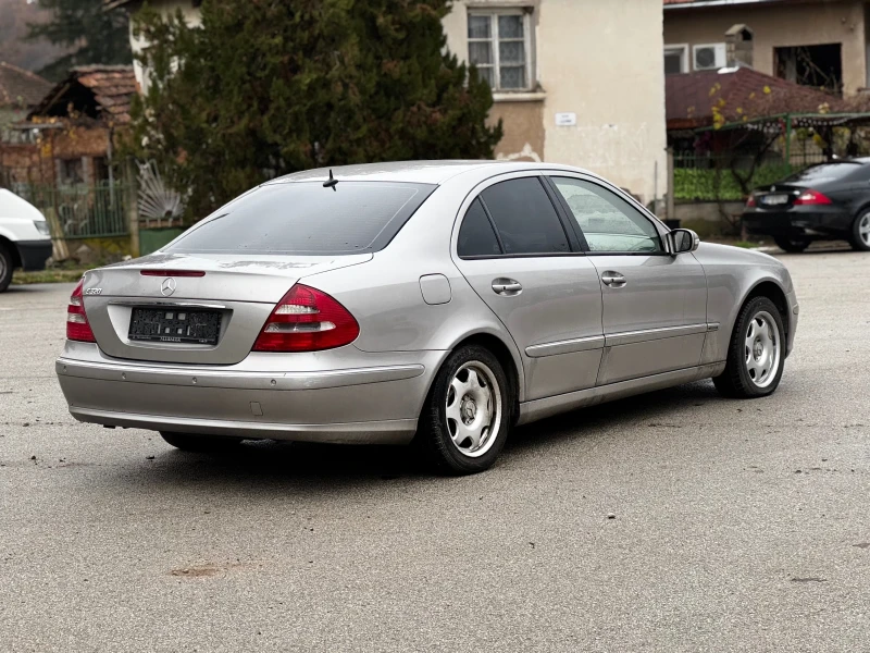 Mercedes-Benz E 320, снимка 4 - Автомобили и джипове - 52514797