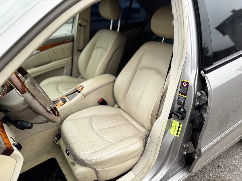 Mercedes-Benz E 320, снимка 8 - Автомобили и джипове - 52514797