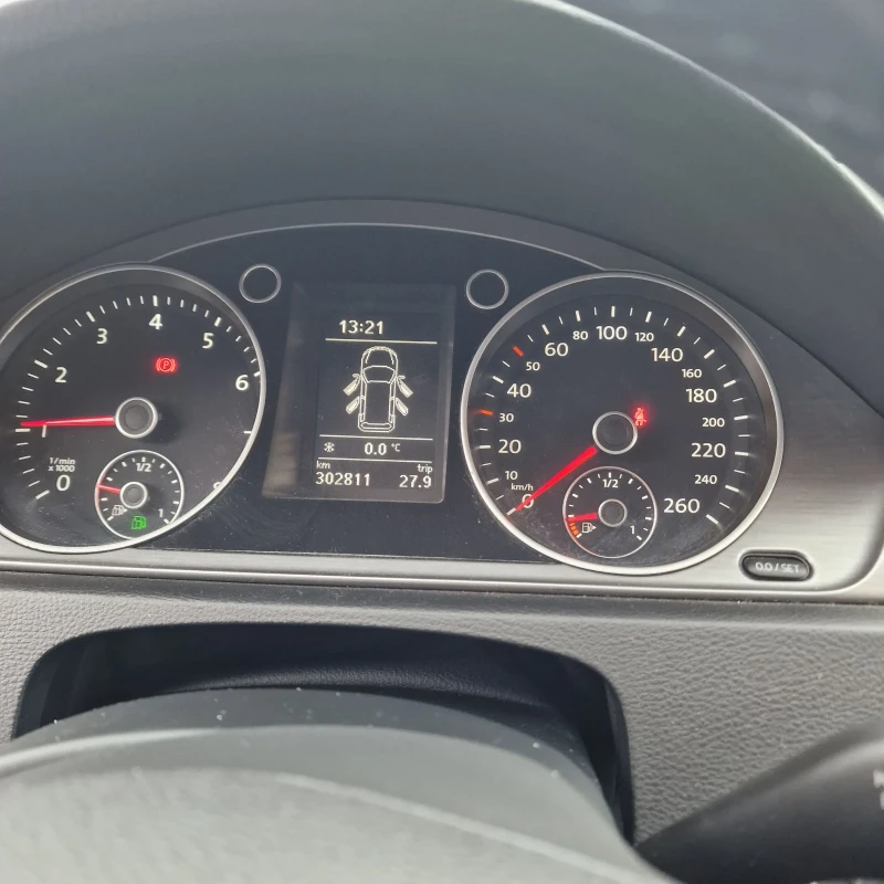 VW Passat, снимка 9 - Автомобили и джипове - 53303709