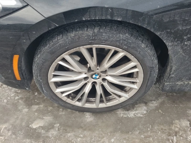 BMW 330 xDrive * LED фарове * Панорама * CARFAX * , снимка 13 - Автомобили и джипове - 53378957