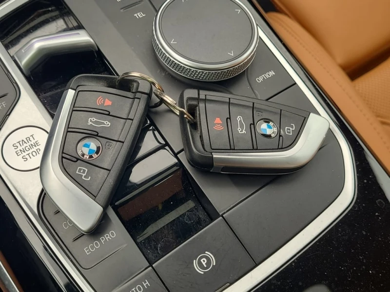 BMW 330 xDrive * LED фарове * Панорама * CARFAX * , снимка 10 - Автомобили и джипове - 53378957