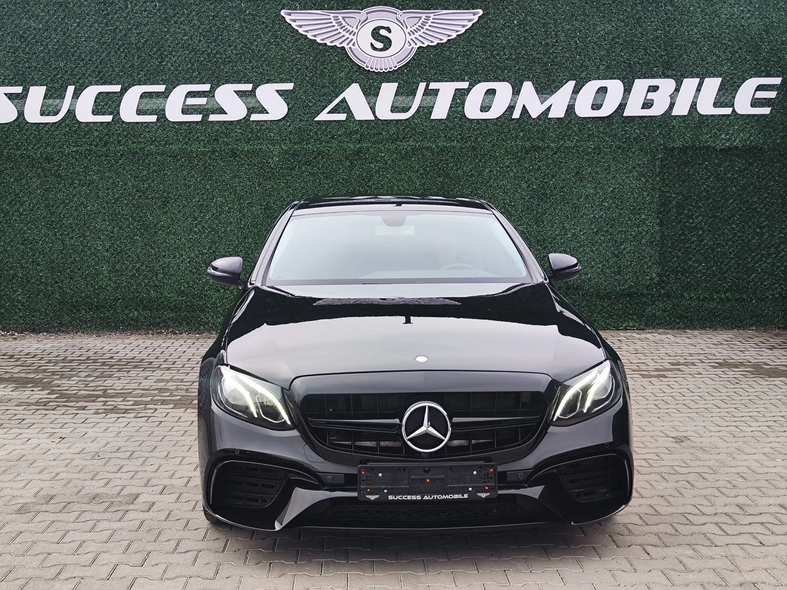 Mercedes-Benz E 300 EQ* PLUGIN* PODGREV* CAMERA* LINEASIST* LIZING, снимка 1