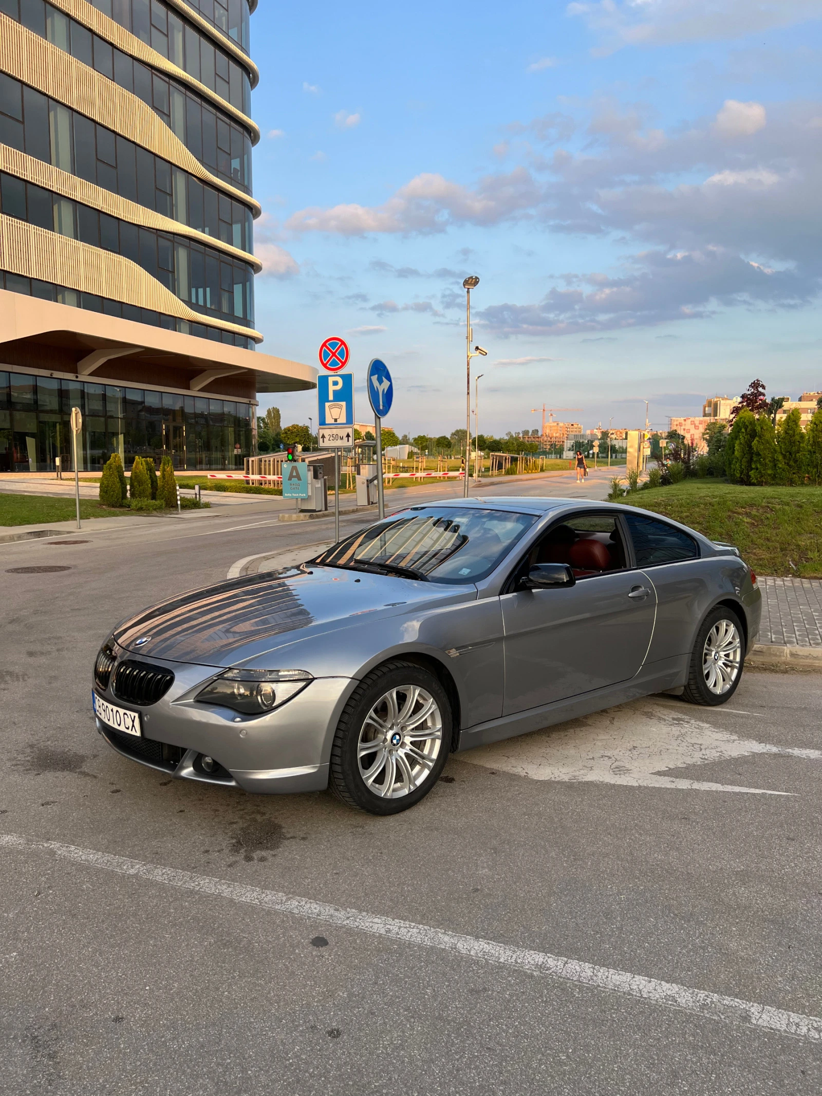 BMW 630 Червен рекаро салон ЛИЗИНГ - изображение 4