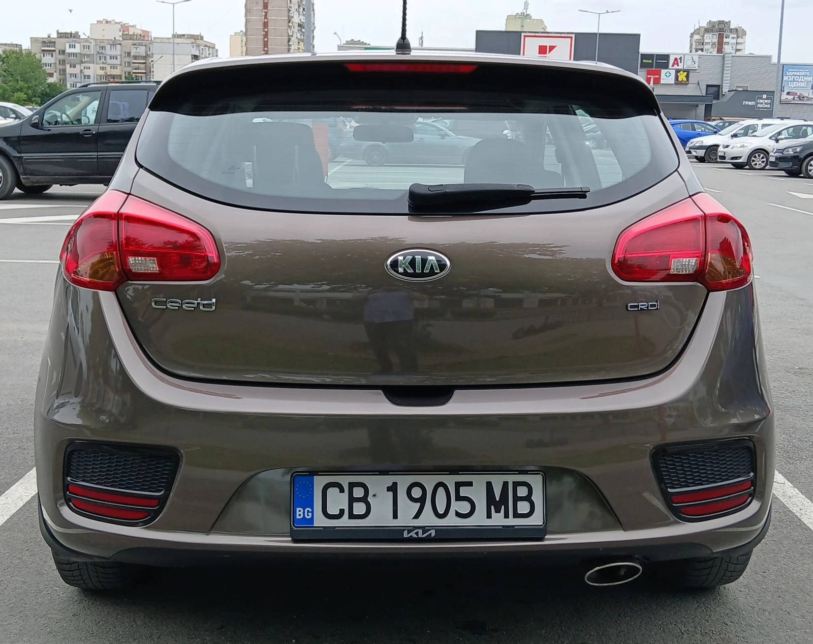 Kia Ceed CRDI, Гаранция 2025г., 136 к.с. - изображение 6