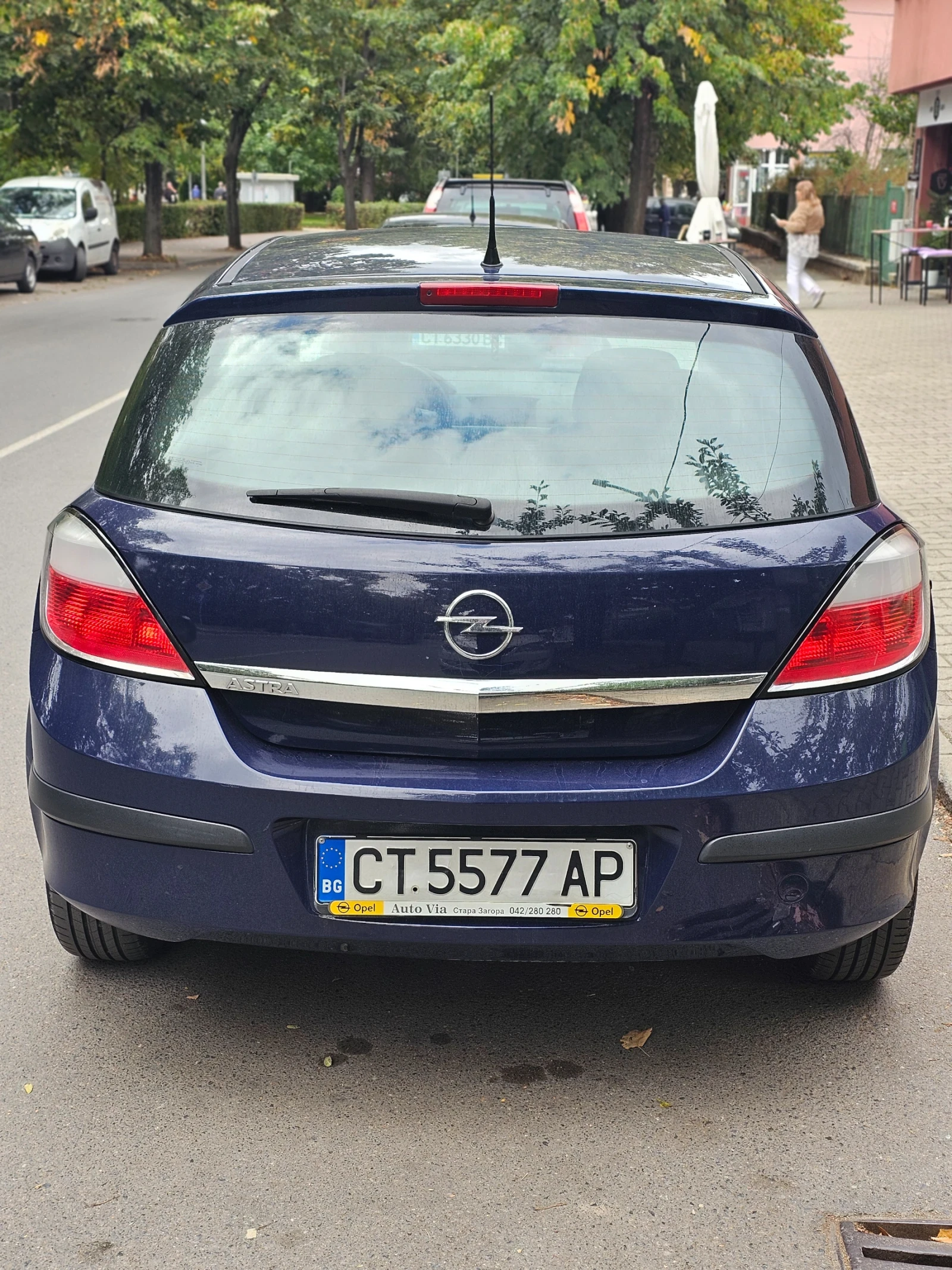 Opel Astra ASTRA H 1.4 - изображение 2