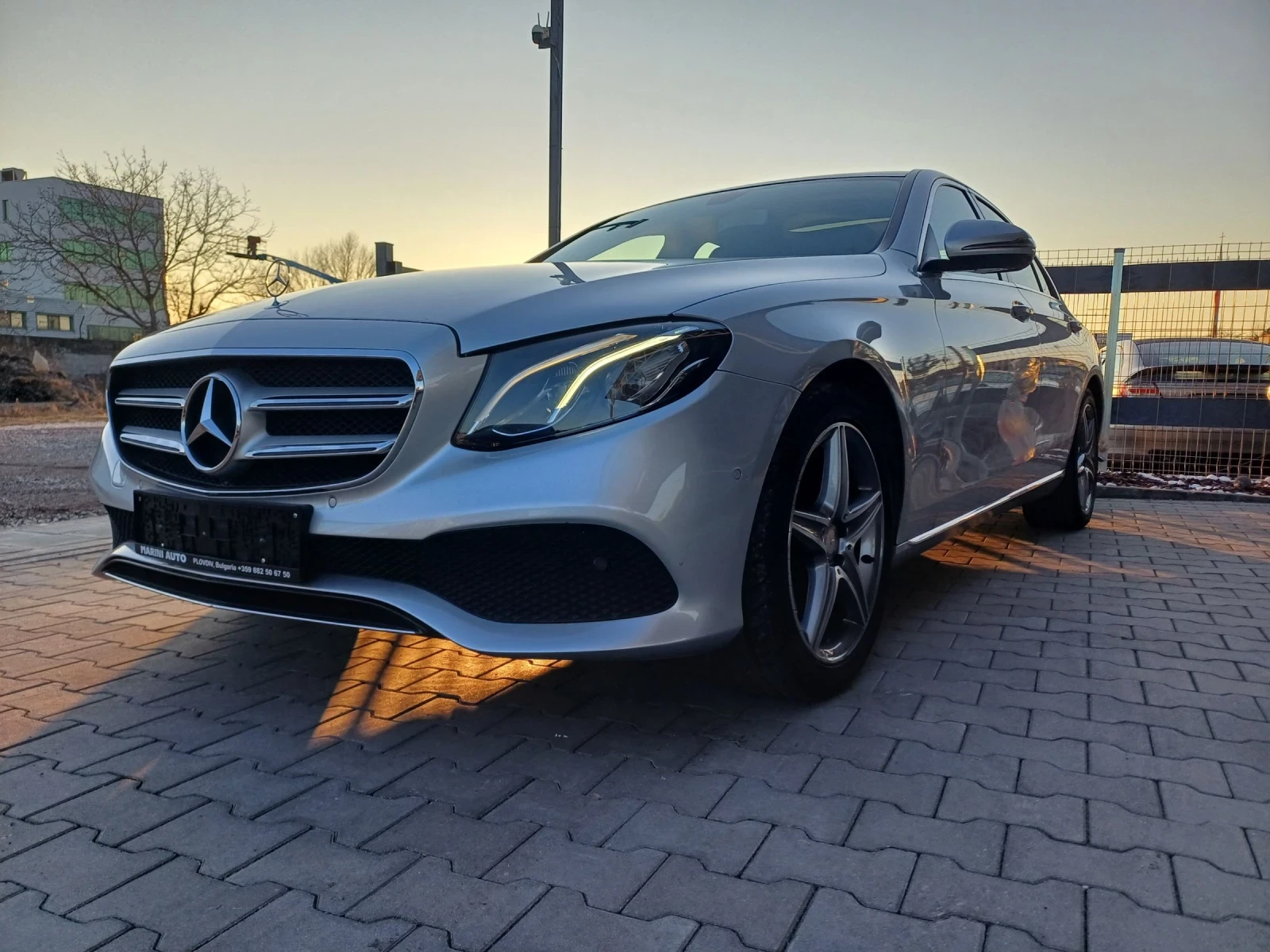 Mercedes-Benz E 220 - [1] 