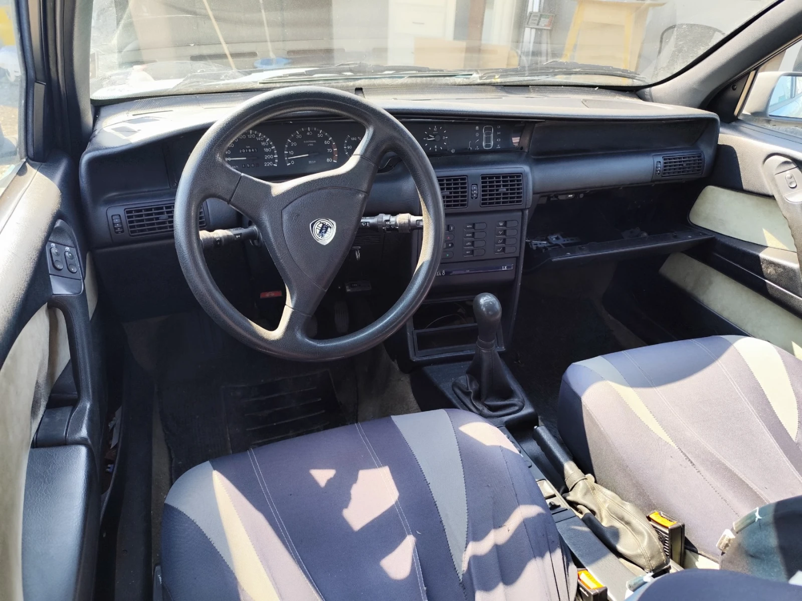 Lancia Delta 1.6 - изображение 5