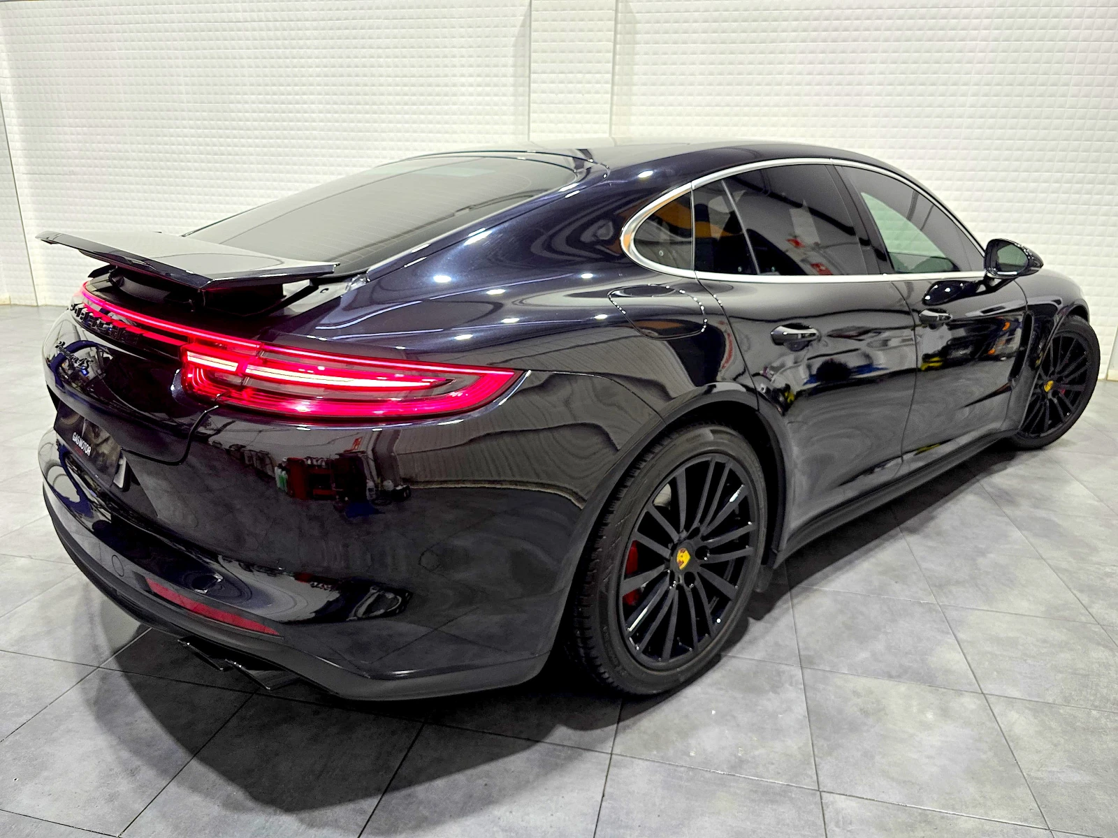 Porsche Panamera 4s - изображение 6