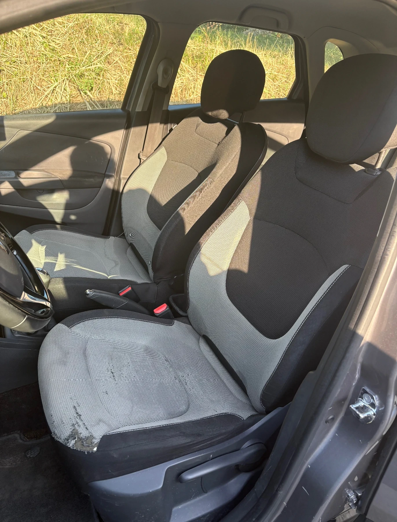 Renault Captur 1.5 DCI EURO6 - изображение 9