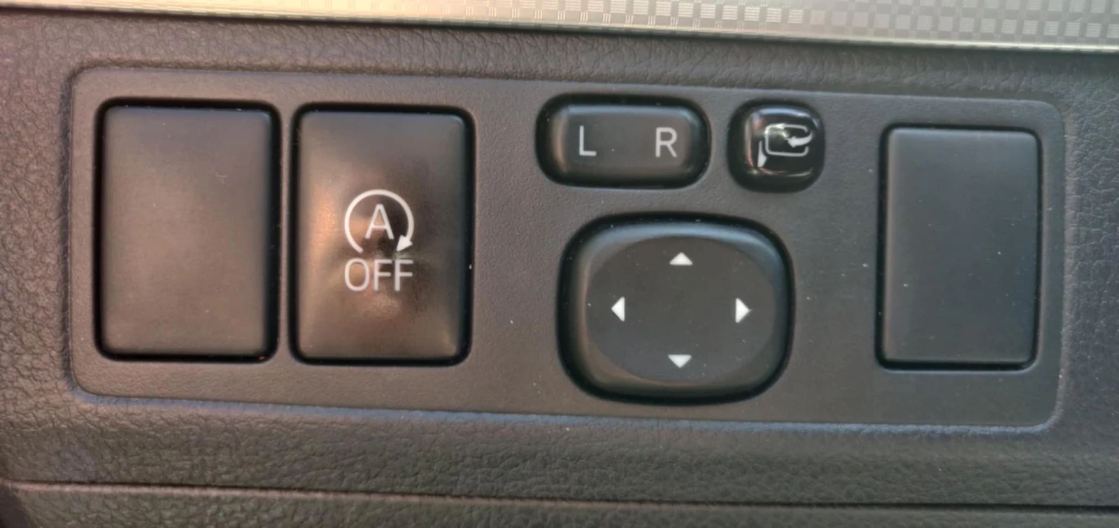 Toyota Avensis  - изображение 6