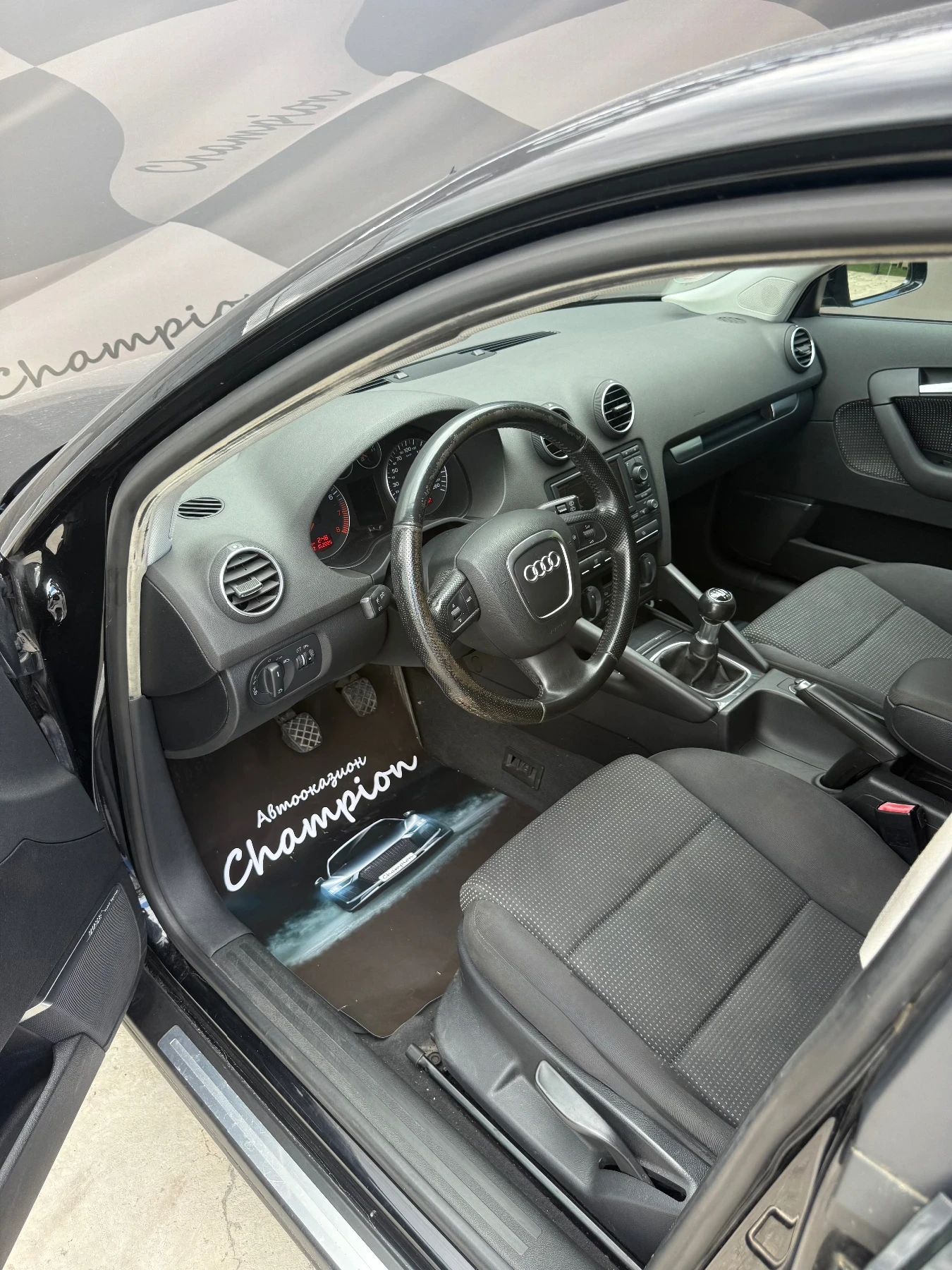 Audi A3 1.8  | Mobile.bg   10