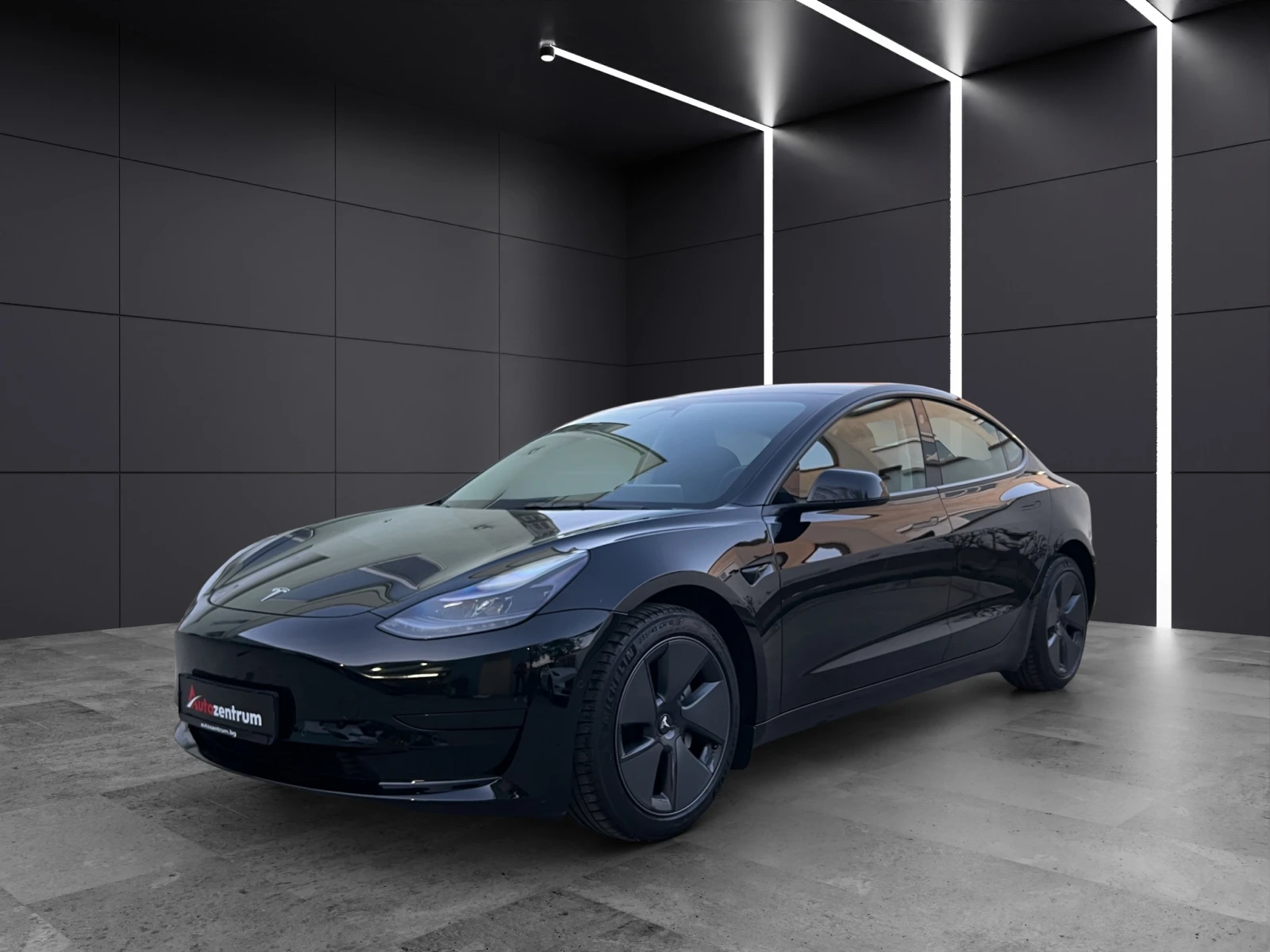 Tesla Model 3 Standard Range Plus - изображение 2