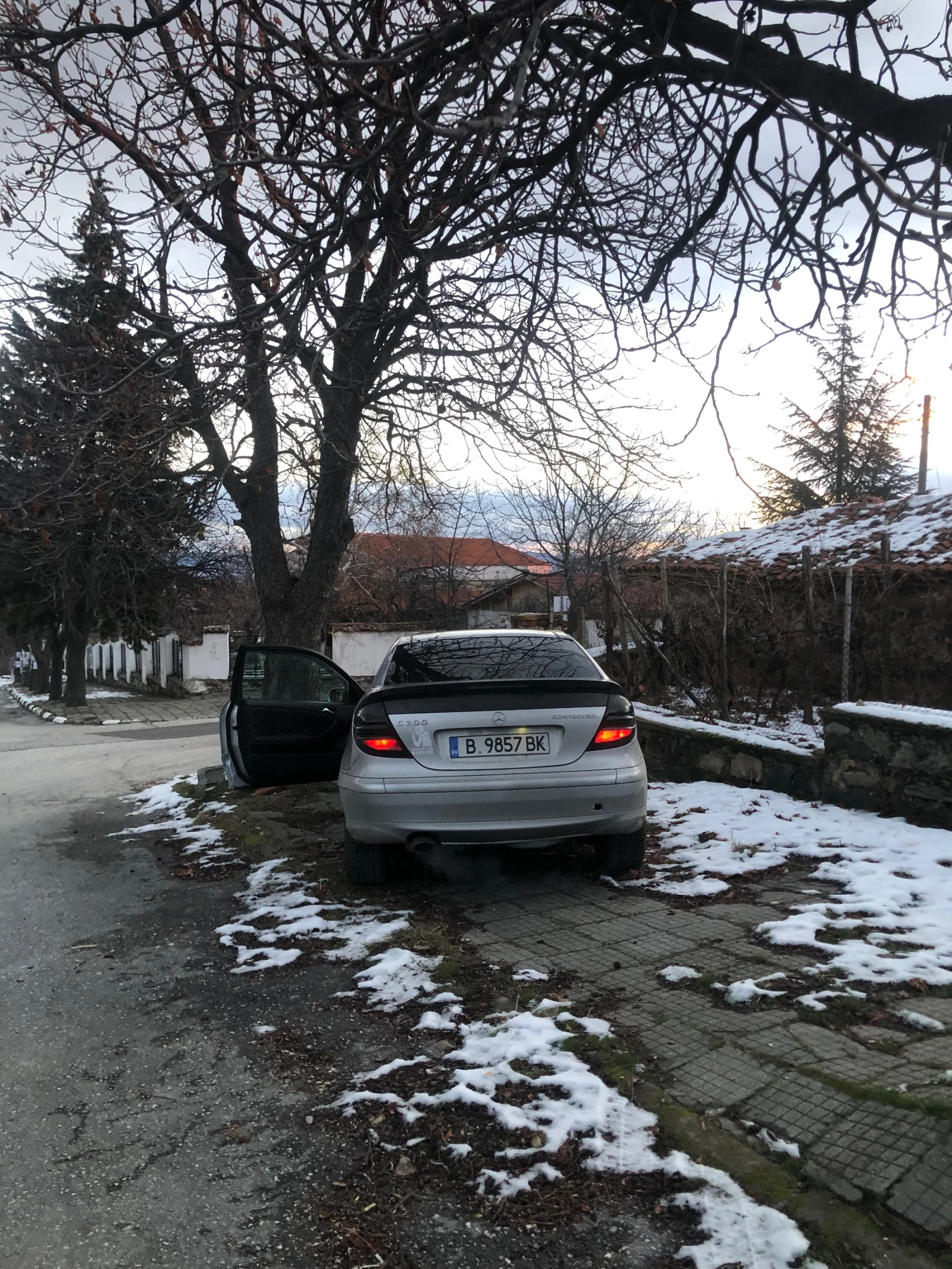 Mercedes-Benz C 200  - изображение 4