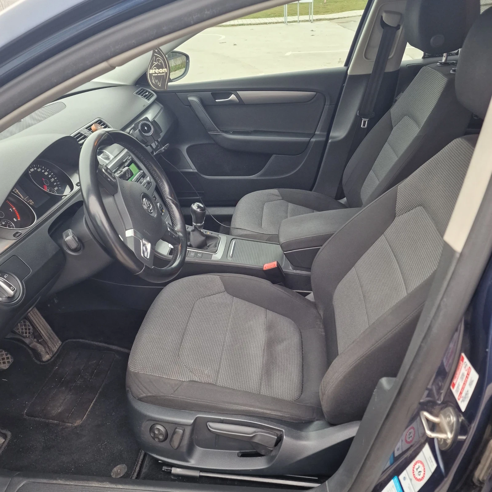 VW Passat  - изображение 7