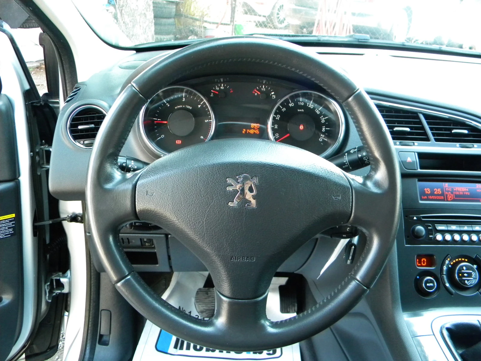 Peugeot 5008 1.6ecoHDI-6ck-7места* KATO НОВО  EURO5B, снимка 16 - Автомобили и джипове - 53849262