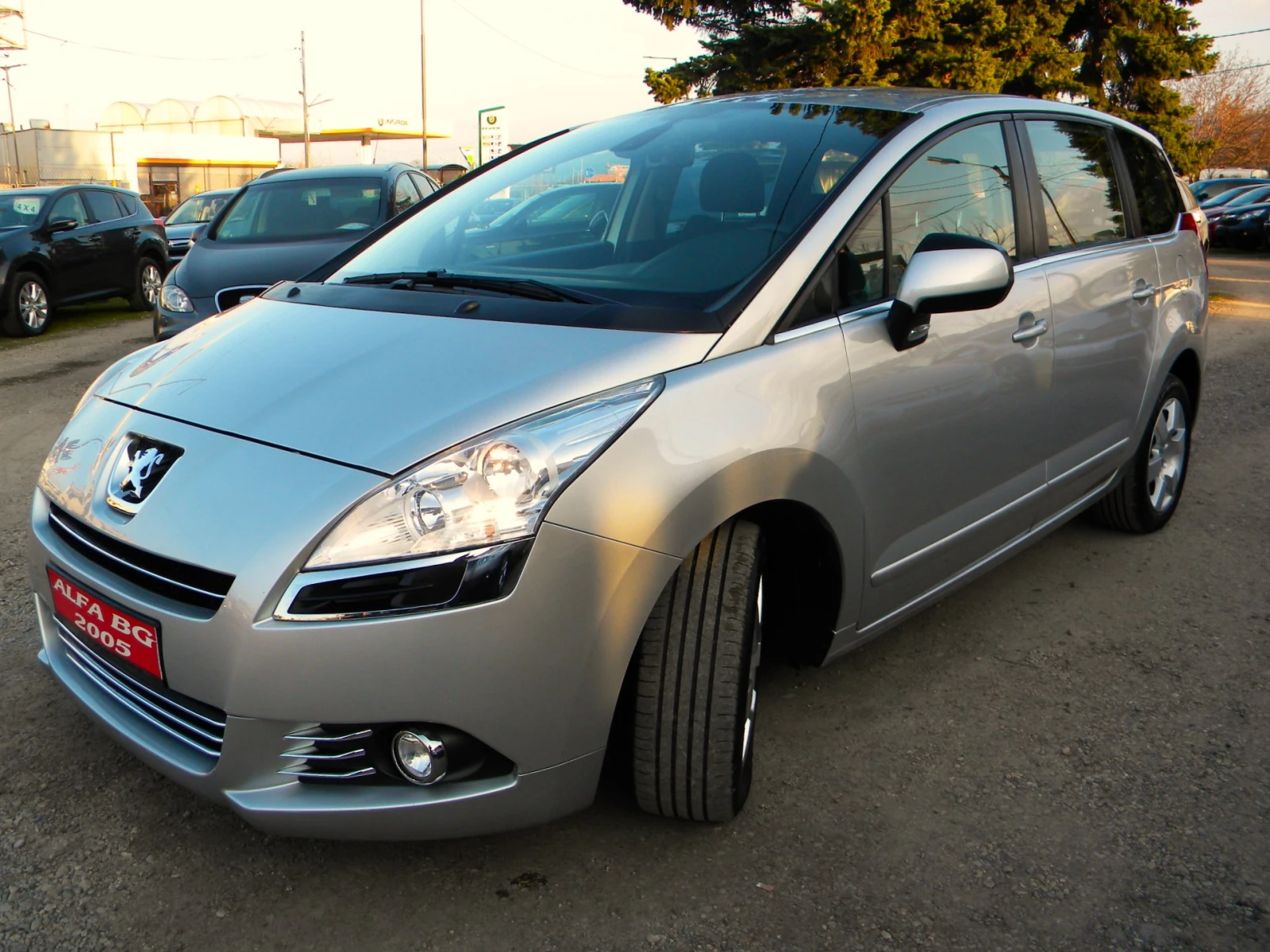 Peugeot 5008 1.6ecoHDI-6ck-7места* KATO НОВО  EURO5B, снимка 3 - Автомобили и джипове - 53849262