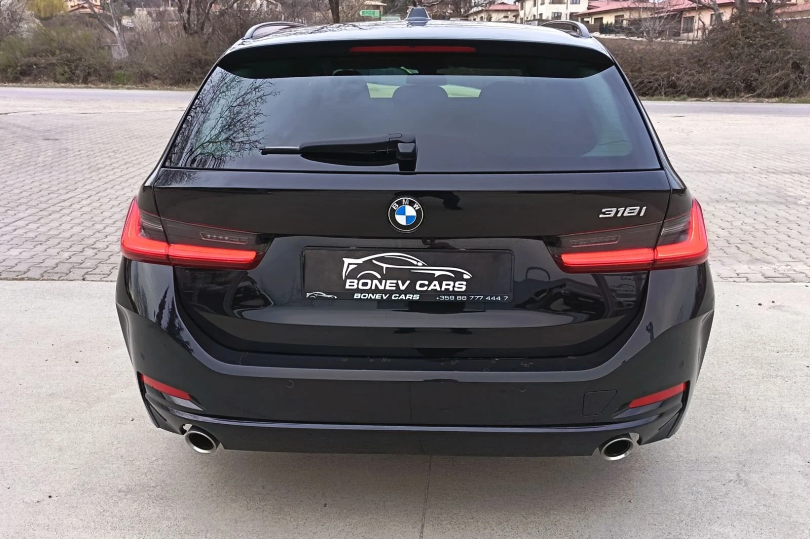 BMW 318 i* ГАРАНЦИОНЕН HEAD UP FULL LED* , снимка 6 - Автомобили и джипове - 53912809