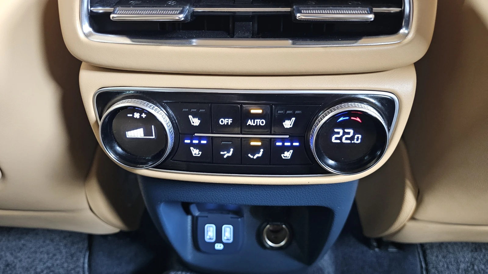 Genesis GV80 3.5T/AWD/Пълна сервизна история !!!, снимка 17 - Автомобили и джипове - 53986691