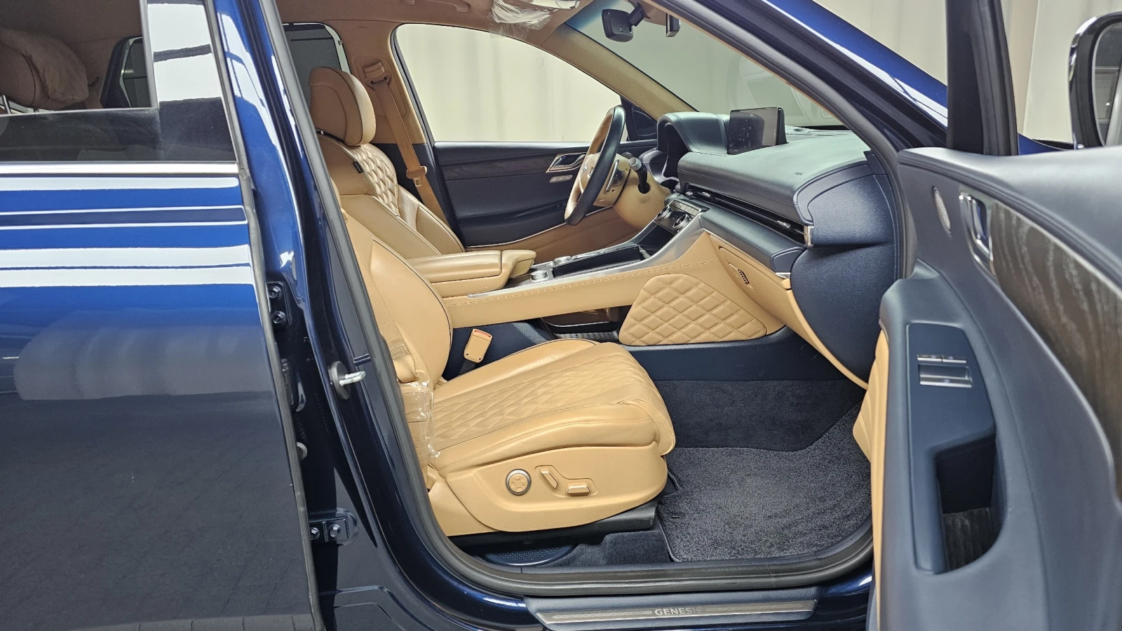 Genesis GV80 3.5T/AWD/Пълна сервизна история !!!, снимка 9 - Автомобили и джипове - 53986691