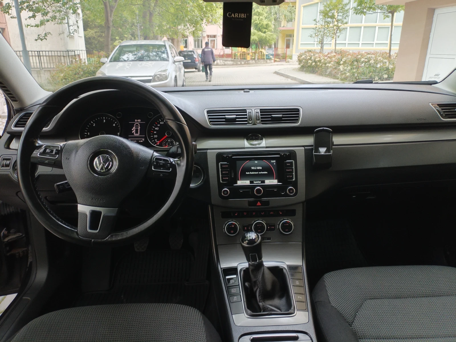 VW Passat 2.0 TDI 140hp HI-LINE FULL Печка LED, снимка 10 - Автомобили и джипове - 54607324