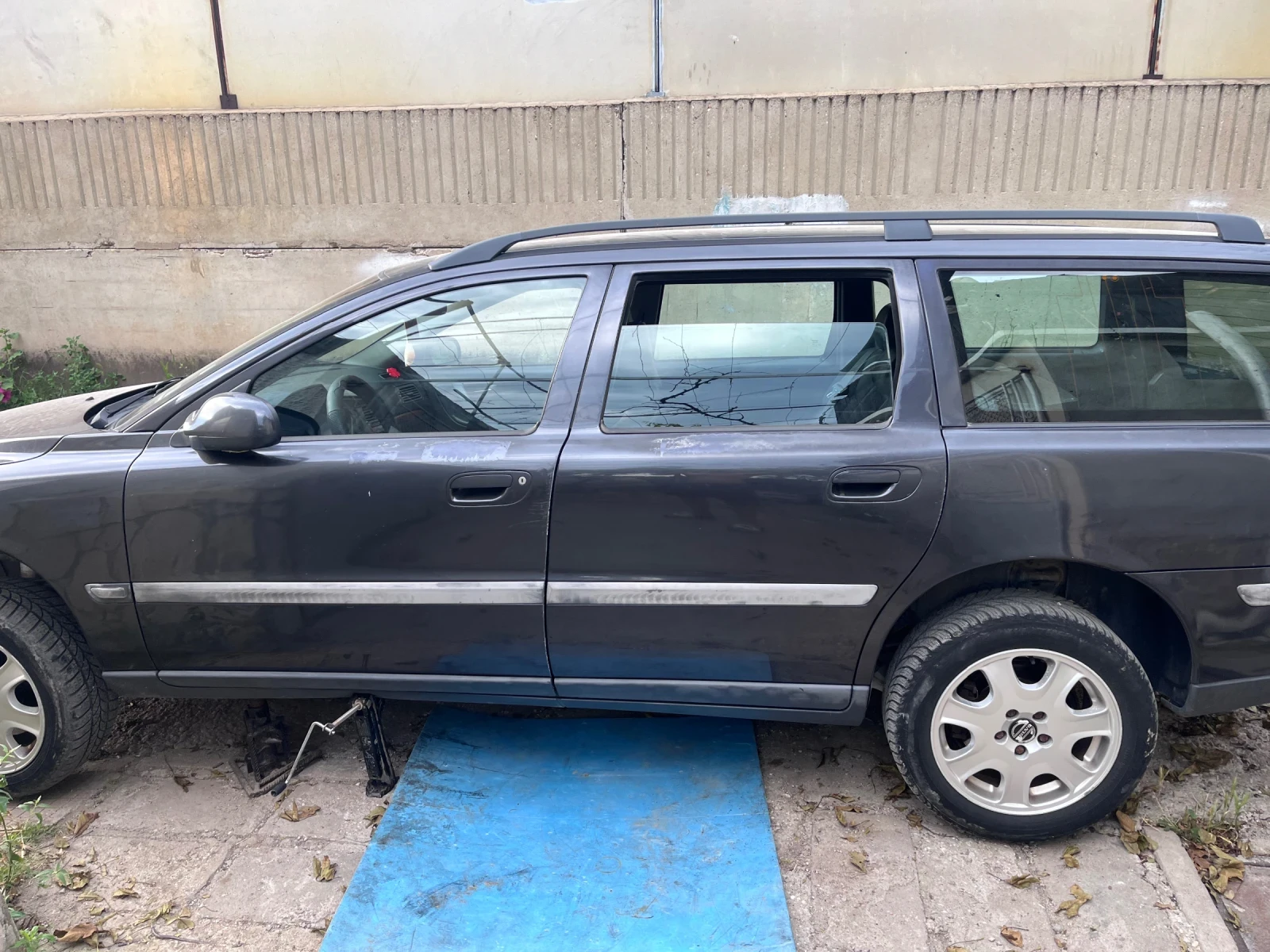 Volvo V70, снимка 5 - Автомобили и джипове - 54937371