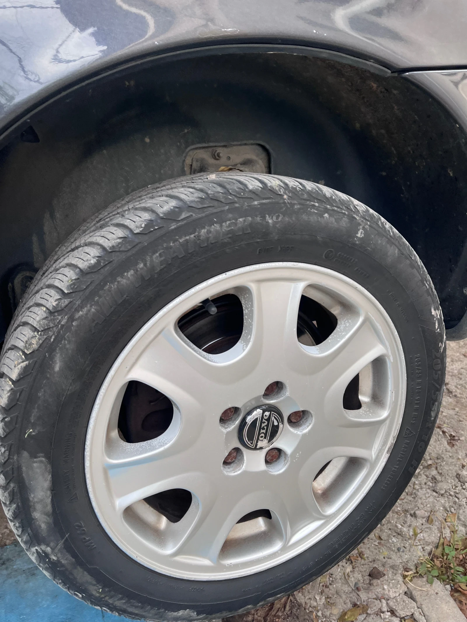 Volvo V70, снимка 8 - Автомобили и джипове - 54937371