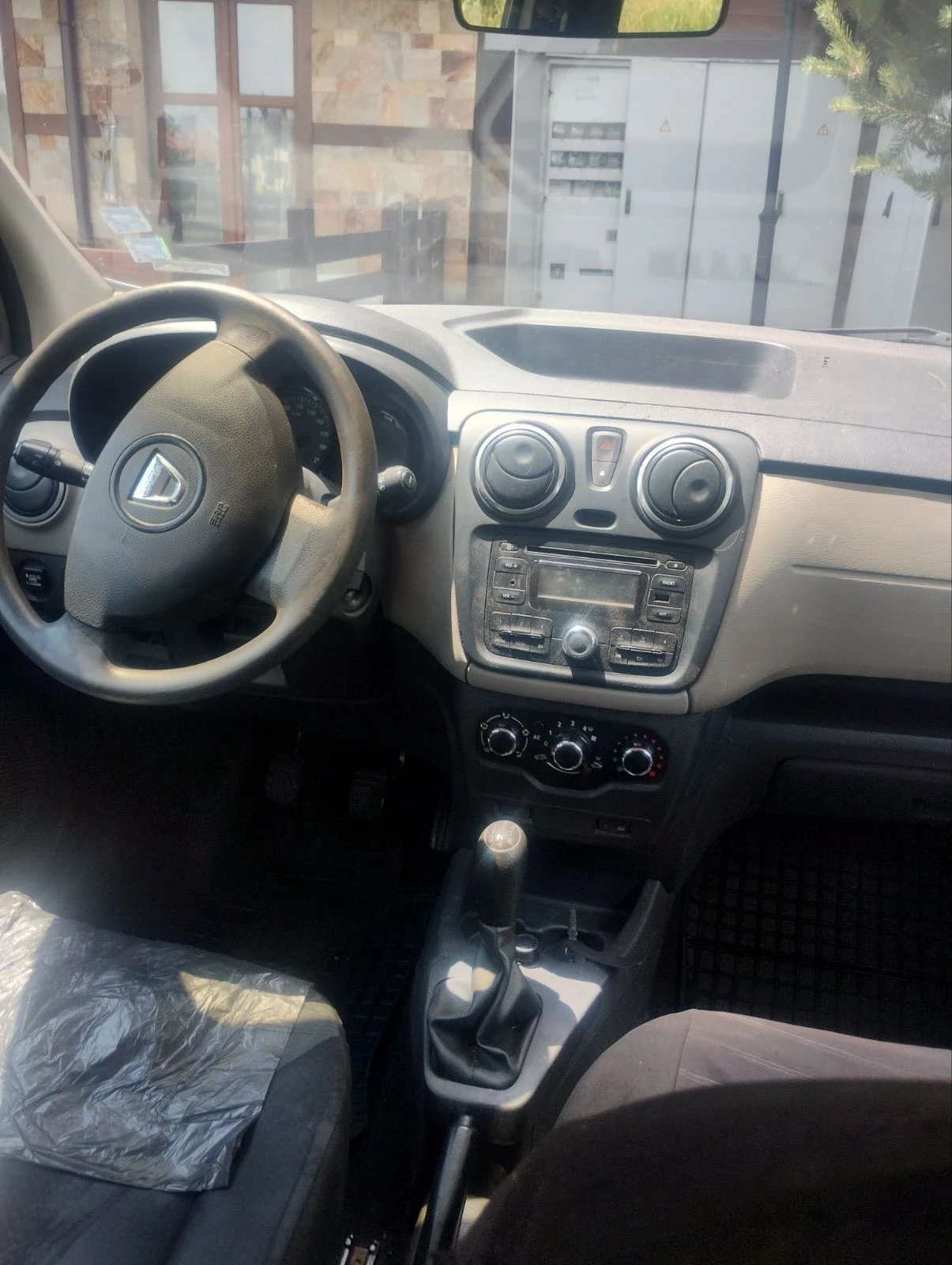 Dacia Lodgy Газ, снимка 6 - Автомобили и джипове - 55011559