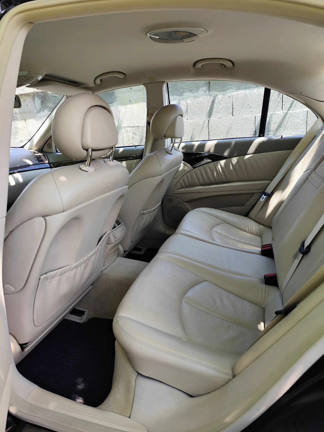 Mercedes-Benz E 320 Топ авангард 204кс, снимка 10 - Автомобили и джипове - 55126441