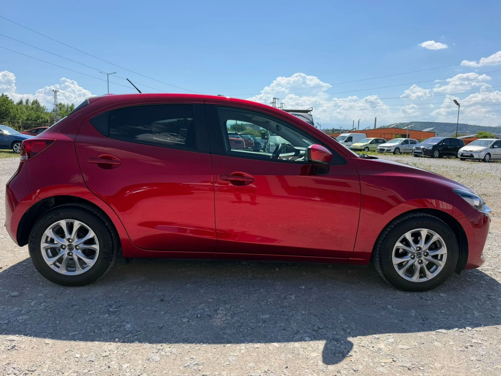 Mazda 2 1.5 Skyaktiv-G -  АВТОМАТИК , снимка 8 - Автомобили и джипове - 55050966