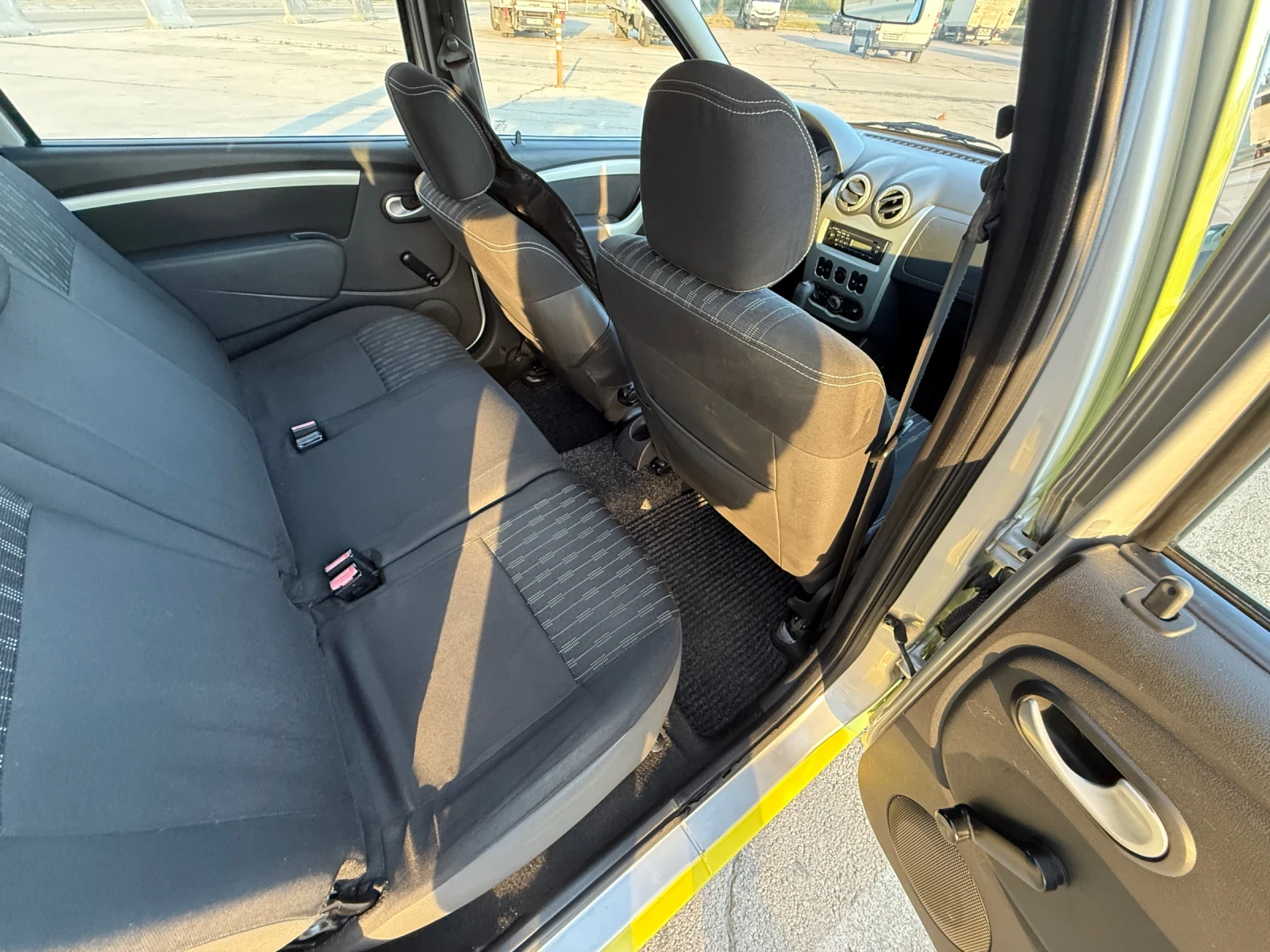 Dacia Logan 1.6  | Mobile.bg � ����������� 11