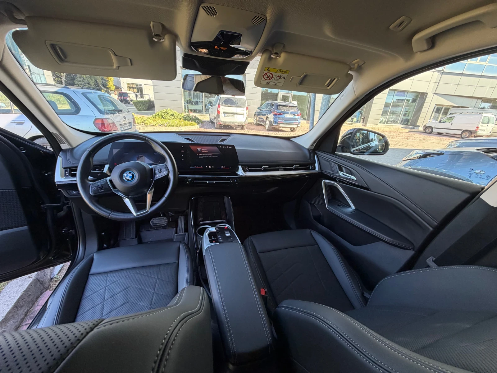 BMW iX1 2.0, снимка 9 - Автомобили и джипове - 55981577