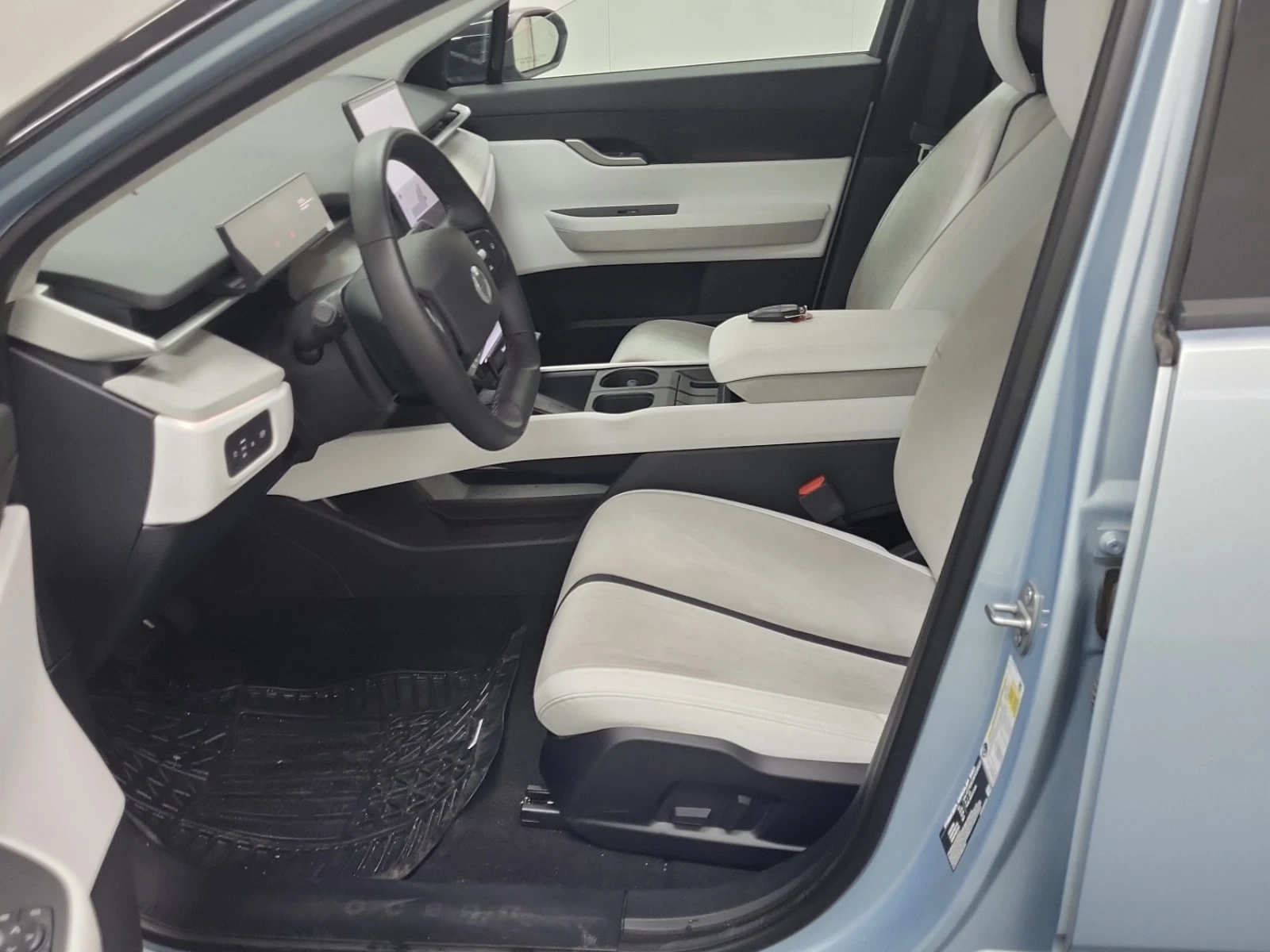 Fisker Ocean * EXTREME * CARFAX * ����� �� ����������� | Mobile.bg � ����������� 5