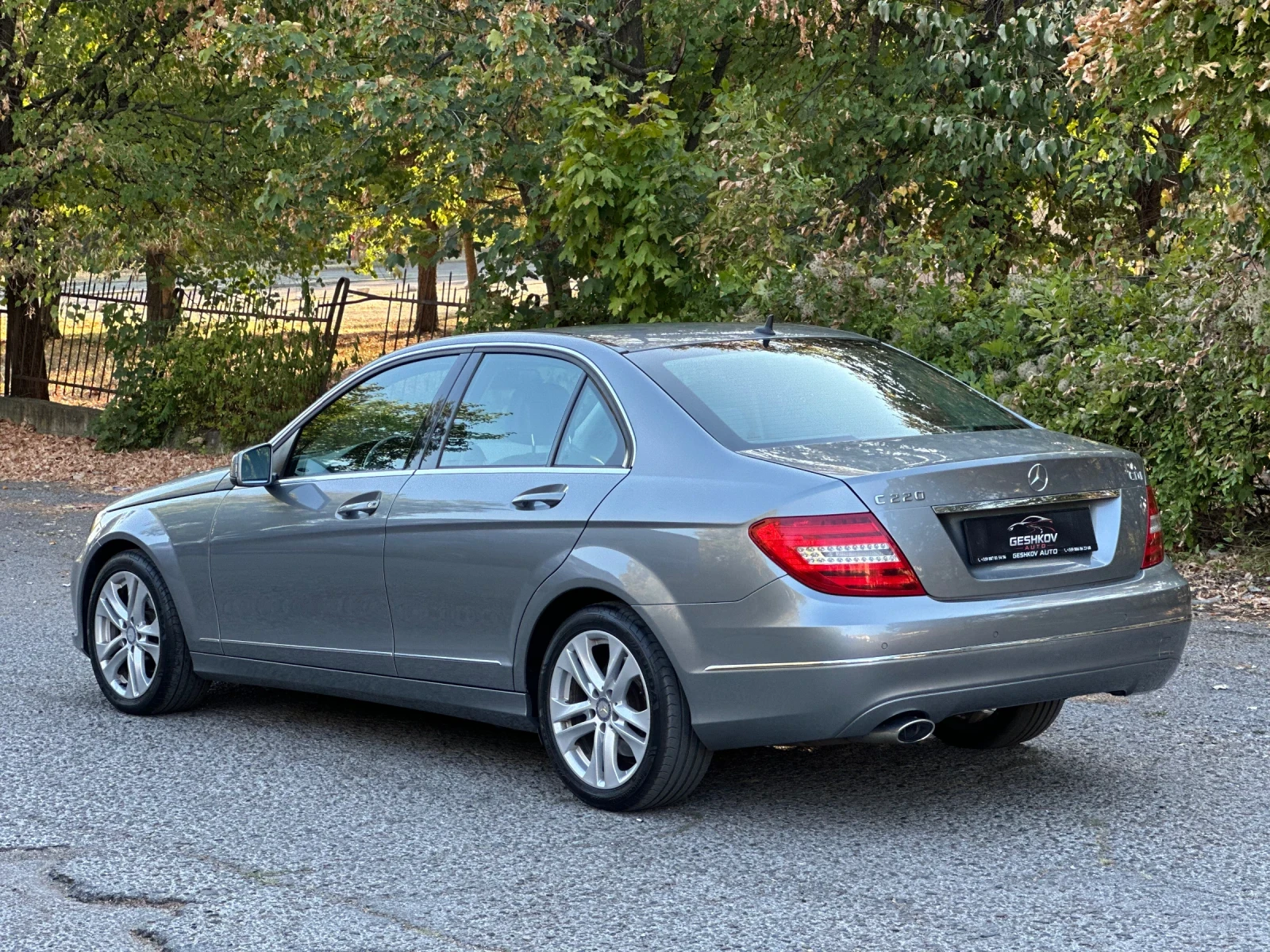 Mercedes-Benz C 220 AVANGARDE/7g-Tronik, снимка 5 - Автомобили и джипове - 56133983