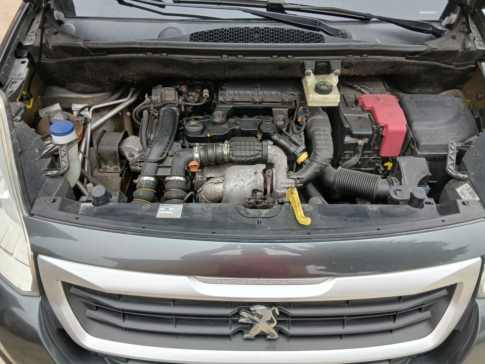 Peugeot Partner, снимка 16 - Автомобили и джипове - 56644735