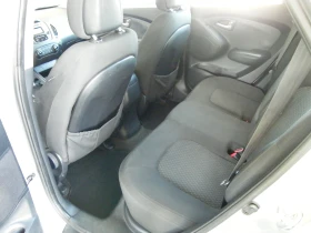 Hyundai IX35 2.0 CRDI 4x4, снимка 12