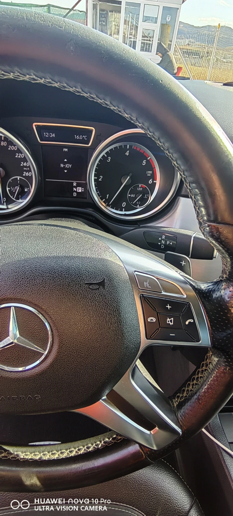 Mercedes-Benz ML 350, снимка 4 - Автомобили и джипове - 46617274