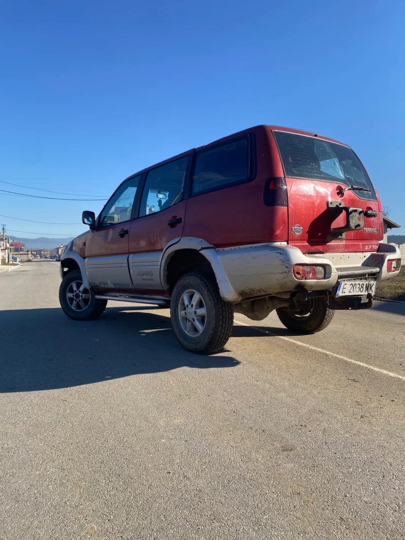 Nissan Terrano 2.7TDI, снимка 3 - Автомобили и джипове - 48507620