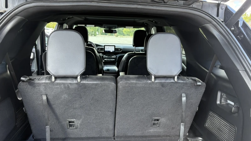 Ford Explorer ST-LINE 24500 км. 7 местен ПРОМО ДО 01.2026г., снимка 16 - Автомобили и джипове - 52423210