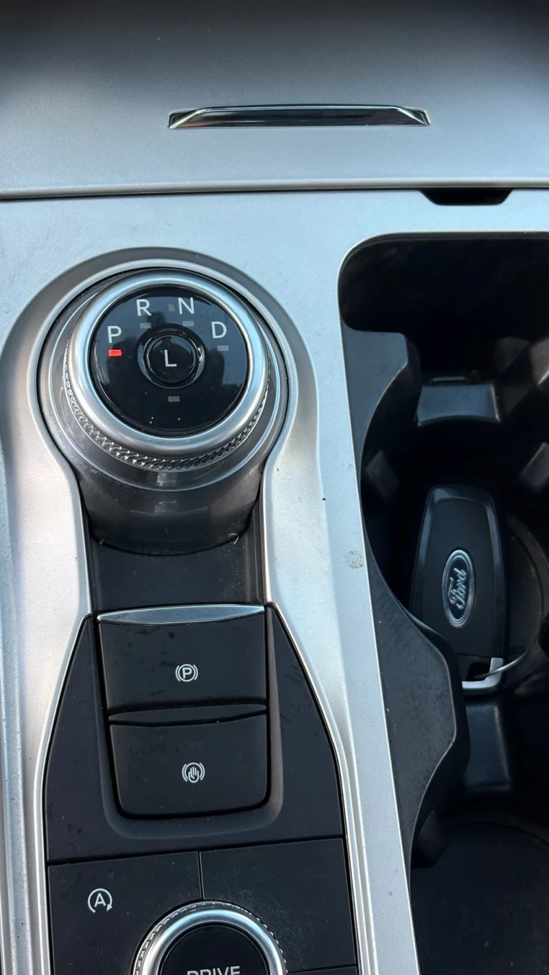 Ford Explorer ST-LINE 24500 км. 7 местен ПРОМО ДО 01.2026г., снимка 13 - Автомобили и джипове - 52423210