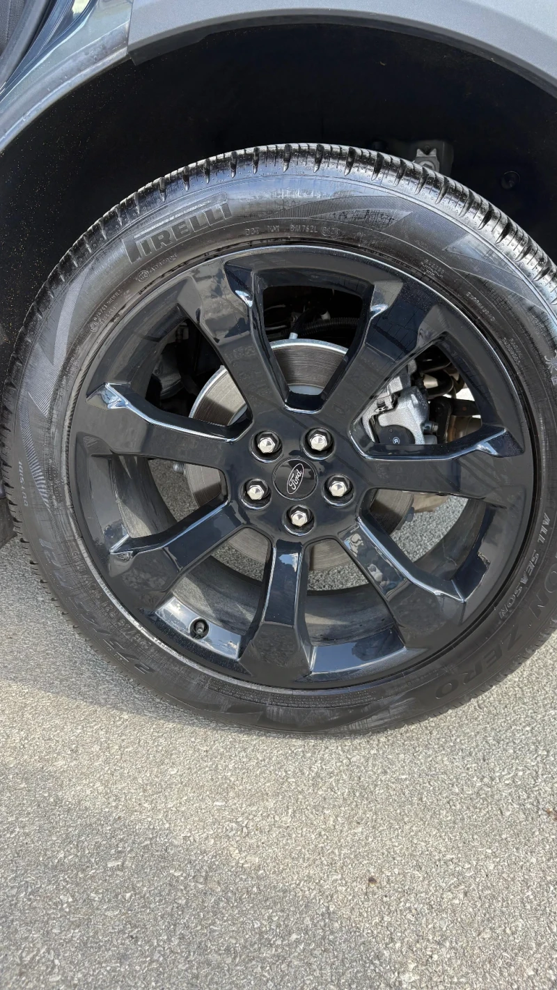 Ford Explorer ST-LINE 24500 км. 7 местен ПРОМО ДО 01.2026г., снимка 8 - Автомобили и джипове - 52423210