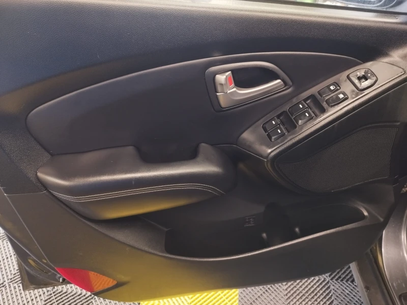 Hyundai IX35 1.7CRDI 108000км, снимка 13 - Автомобили и джипове - 53432462