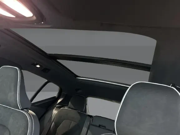 Volvo EX40 Twin Motor = Performance = Гаранция - изображение 9