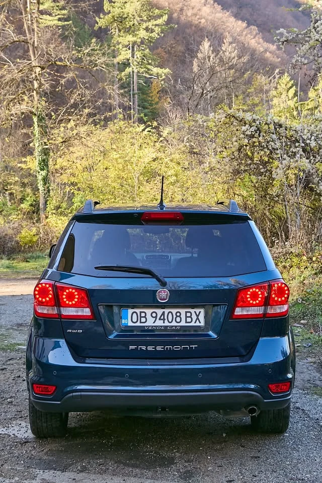 Fiat Freemont, снимка 2 - Автомобили и джипове - 53788584